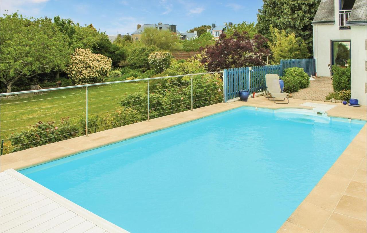 Lovely Home In Cadouarn With Wifi Sene Exterior photo